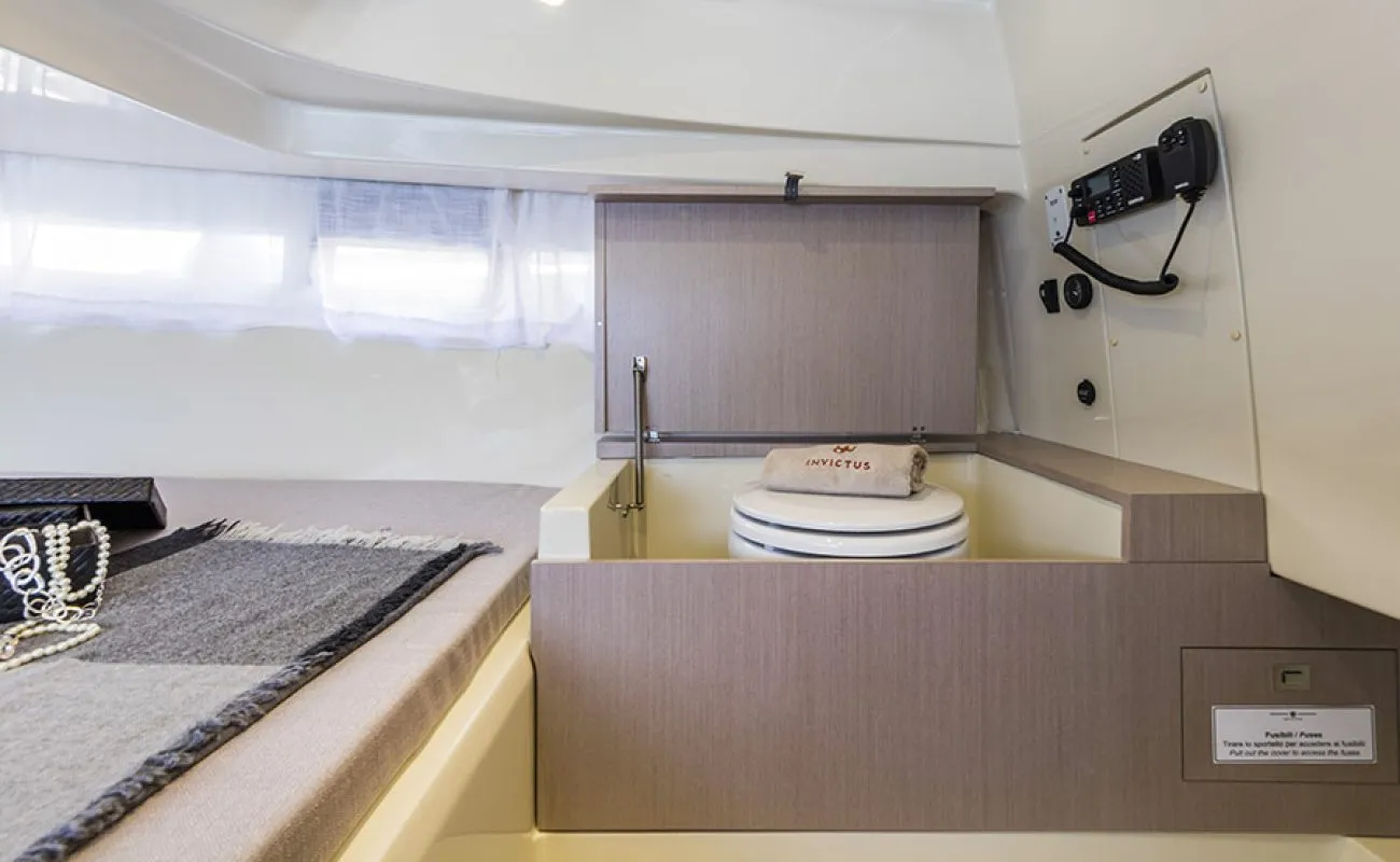 Invictus 250 CX