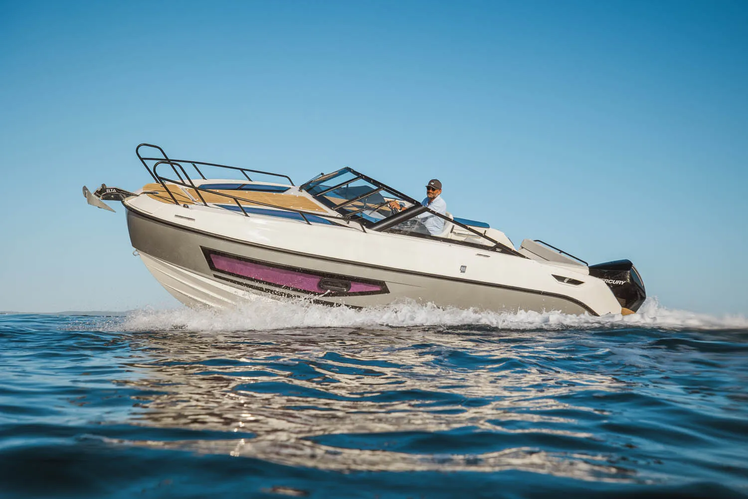Quicksilver Activ 755 Cruiser