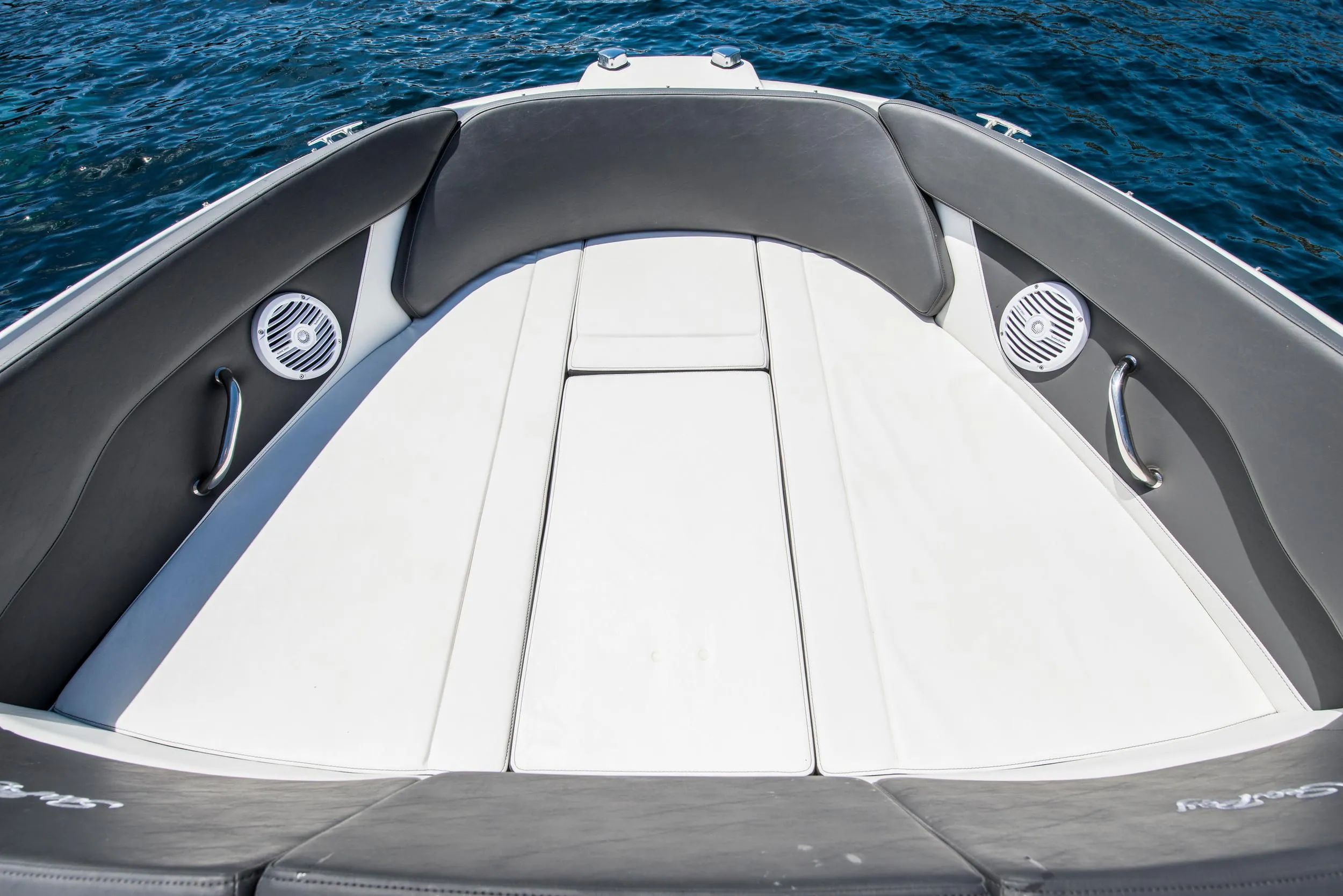 Sea Ray SPX 230