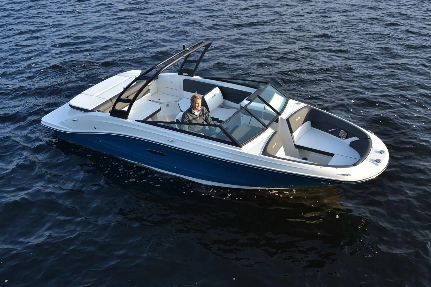 Sea Ray SPX 230