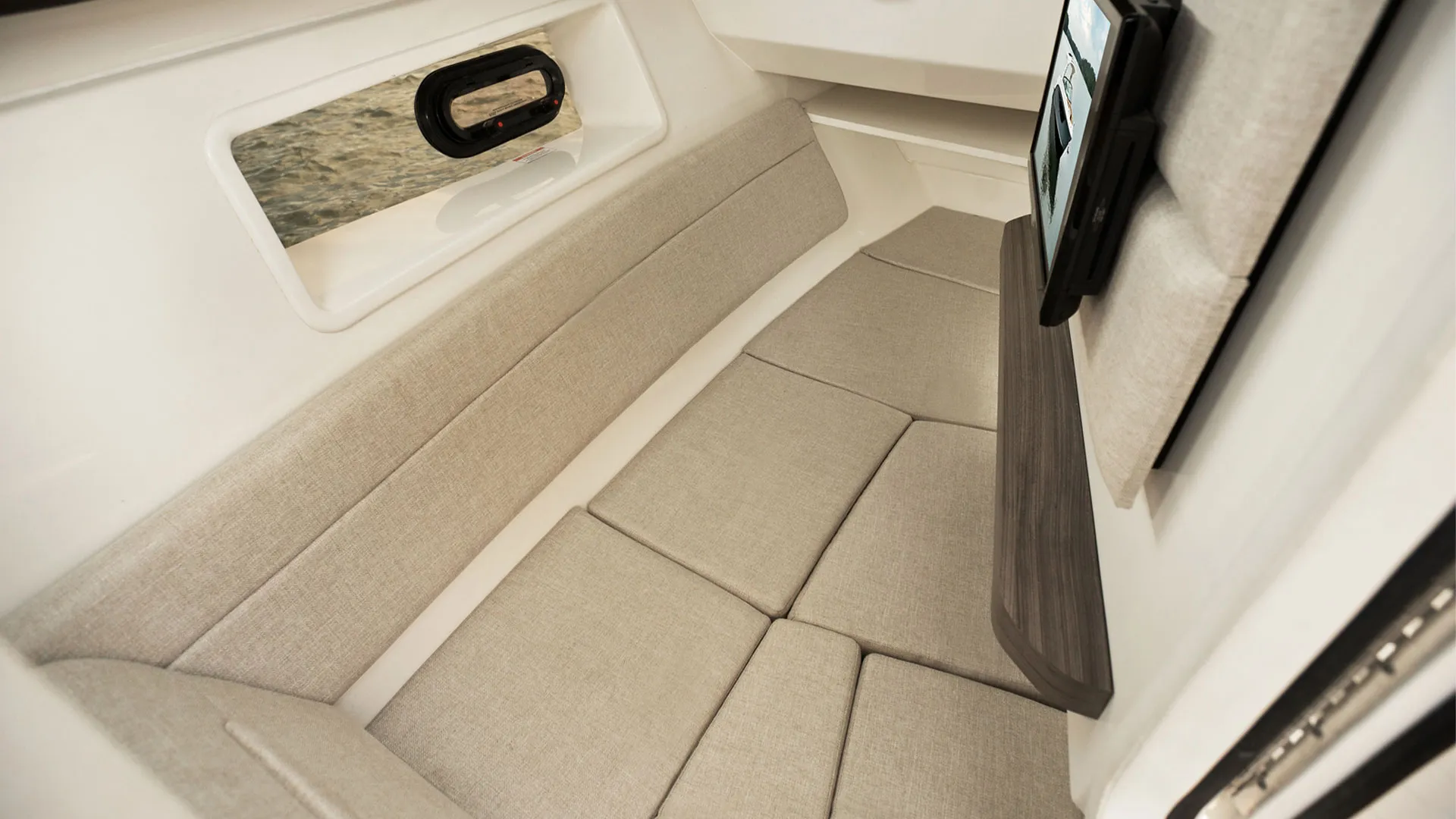 Sea Ray SXL 350