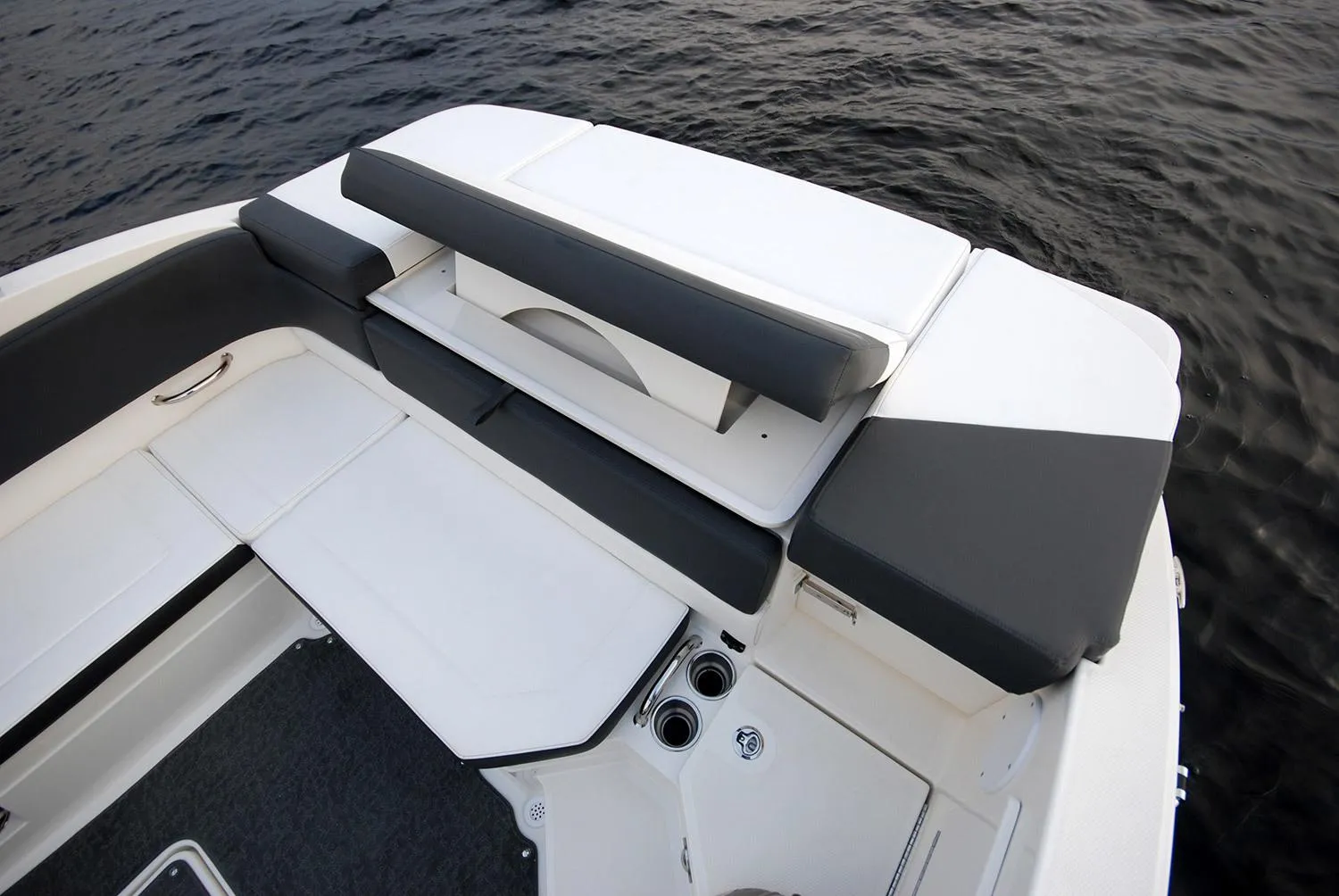 Sea Ray SPX 230