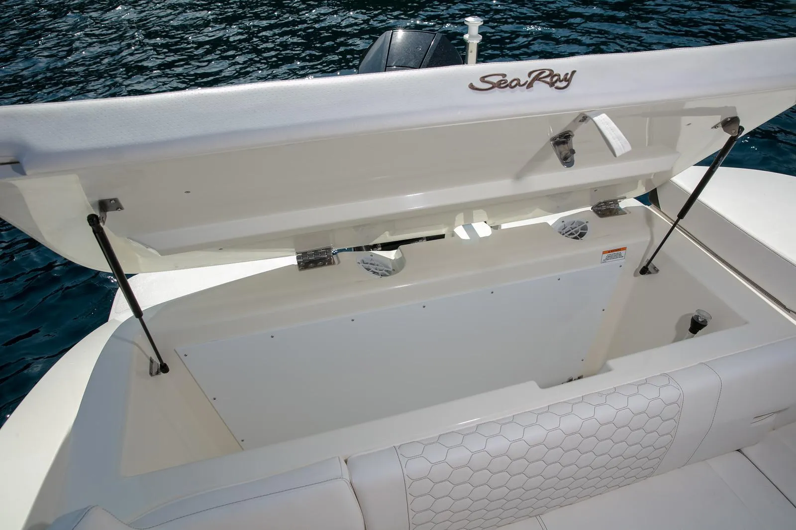 Sea Ray Sun Sport 230